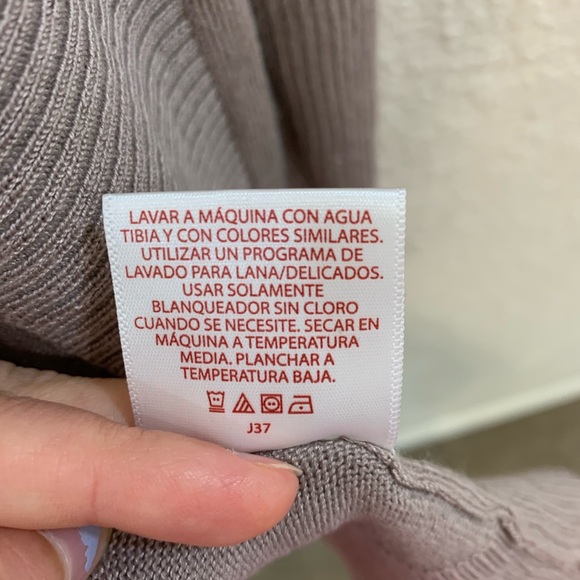 Faded Glory Grey Mauve Cardigan - Picture 6 of 6